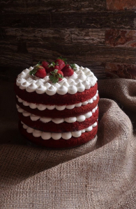 کیک رد ولوت (قرمز مخملی)